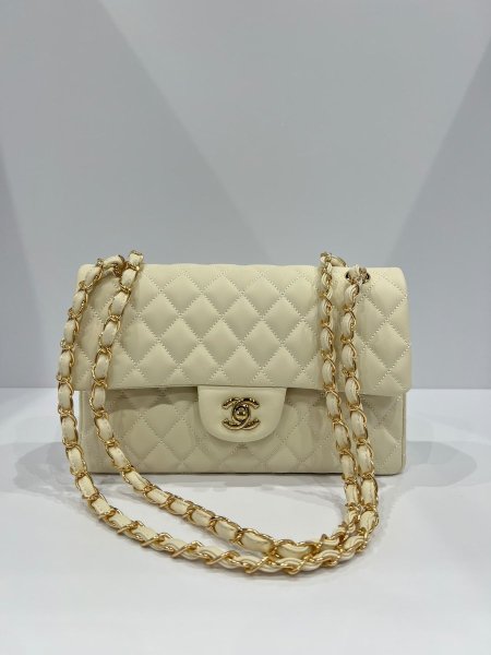 شنطة chanel