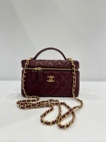 شنطة chanel