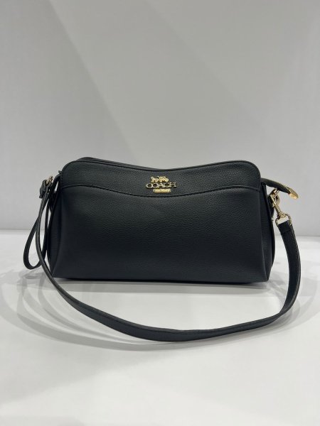 شنطة COACH